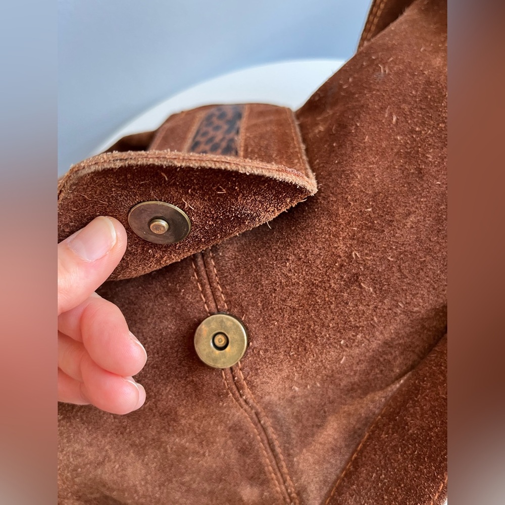 Italian Brown Suede Boho Crossbody Bag with Leopard Fur Accent - Picture 11 of 16